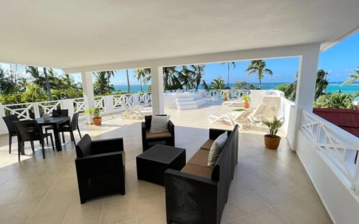 Hotel facing touristic beach of Las Terrenas