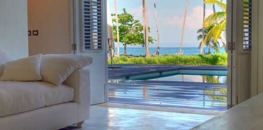 Villa luxueuse en bord de mer dans une communauté privée