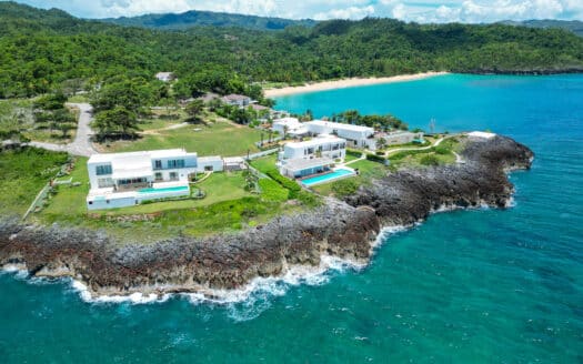 Terrain en bord de mer pour votre manoir à un million de dollars