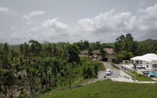 Terrain sur une colline avec vue sur l’Atlantique