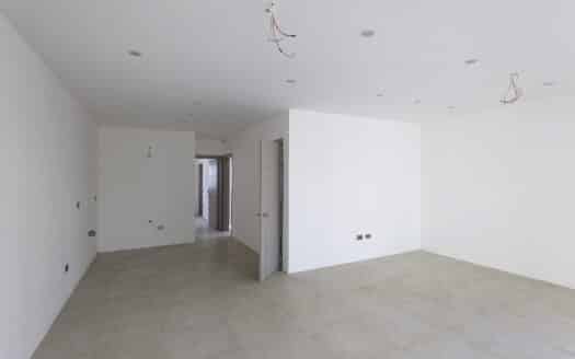 Villa de 2 chambres récemment rénovée en ville