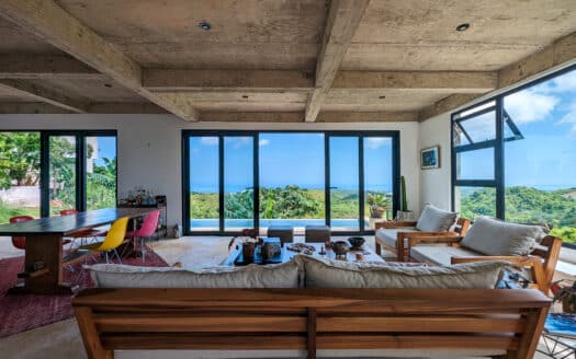 Villa avec vue panoramique sur l’océan et piscine à débordement