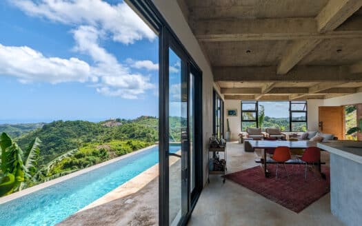 Villa avec vue panoramique sur l’océan et piscine à débordement