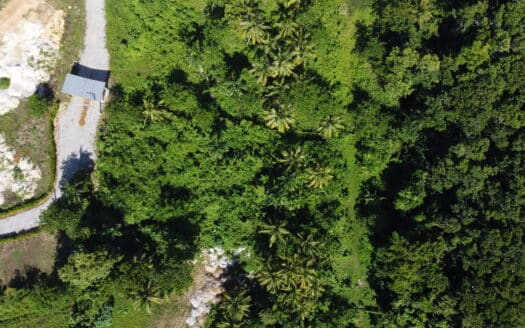 Get the lot to build your dream villa near Popy beach