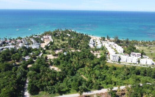 Get the lot to build your dream villa near Popy beach
