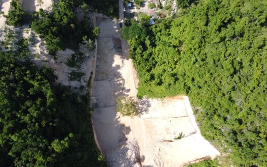 Lot close to the town with great ocean view