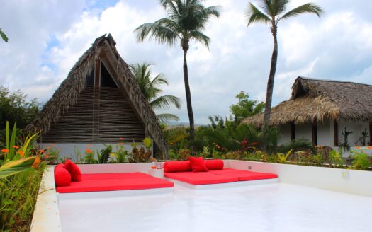 Attractive Villa with Beach Proximity and Tranquil Pool