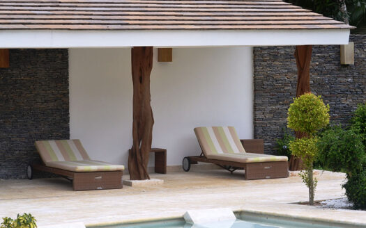 Hacienda Moderne à Bonita Village