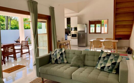Trois villas de haute qualité en pré-vente à Bonita Beach