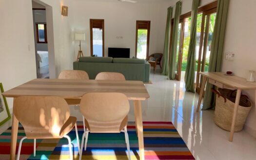 Trois villas de haute qualité en pré-vente à Bonita Beach