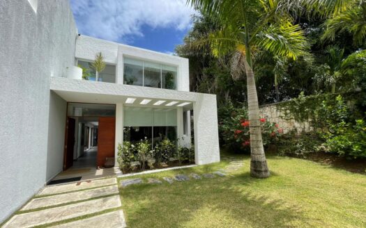 Villa de Luxe avec Vue sur l’Océan dans une Communauté Sécurisée