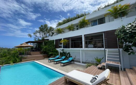 Villa de Luxe avec Vue sur l’Océan dans une Communauté Sécurisée