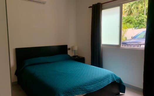 2 renovated townhouses close to Coson beach