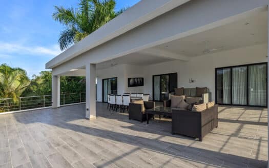 Villa spacieuse de 6 chambres en ville