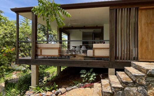 Villas sur les collines entourées de tranquillité et de nature