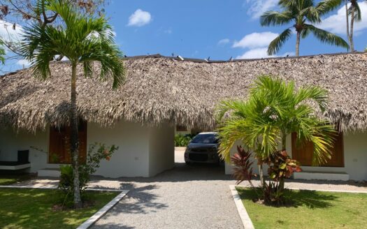 Villa caribéenne de 5 chambres dans une communauté en bord de mer