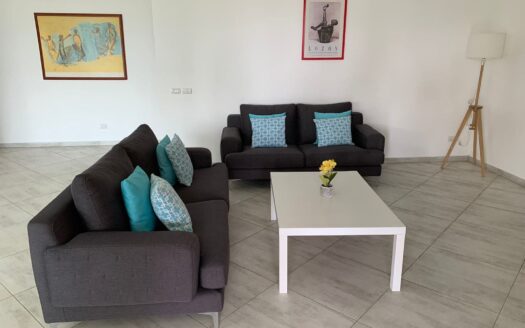Nouveau condo moderne près de la plage