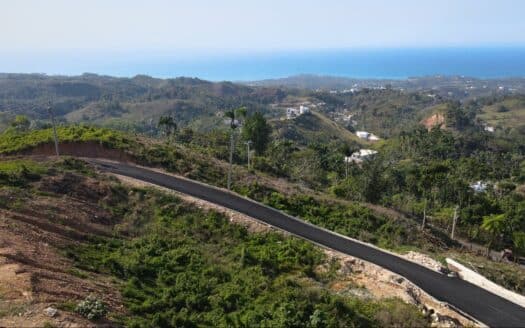 Explore our exclusive Lots in los puentes
