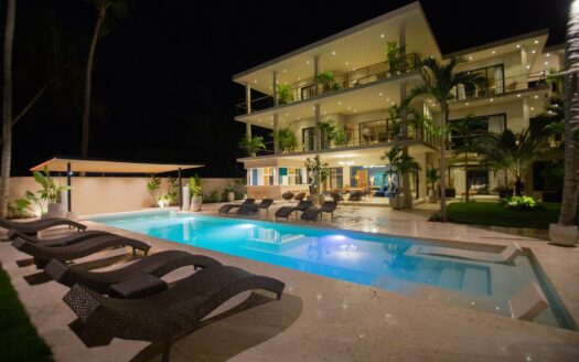 Villa extraordinaire avec un style caribéen moderne