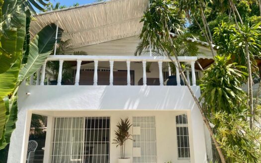 Villa de 4 chambres à Bonita à rénover avec beaucoup de potentiel