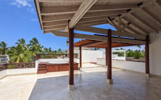 Condo spacieux avec terrasse sur le toit