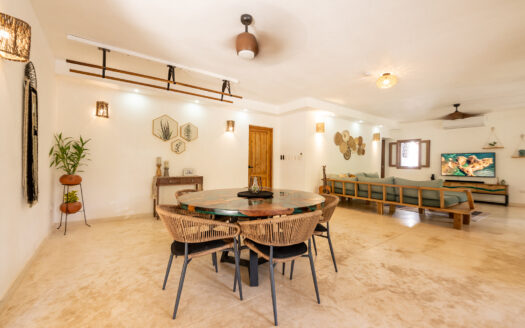 Villa spacieuse de 6 chambres à quelques pas de Playa Bonita