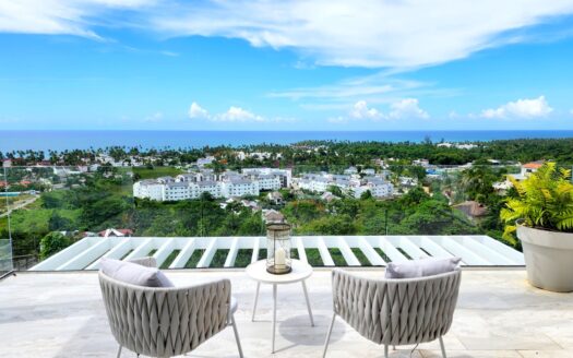 Villas de 4 chambres avec vue sur l’océan dans une résidence centrale surplombant la ville