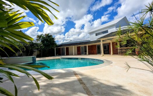 Villa 4 chambres avec bungalow indépendant près de la plage Bonita