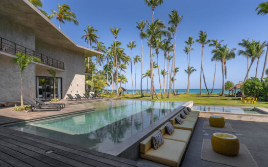 Villa de luxe en bord de mer à Coson